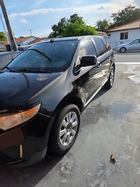 Black 2011 Ford Edge Limited