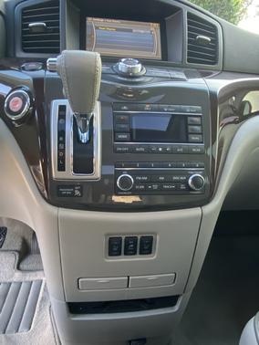 2015 Nissan Quest SL
