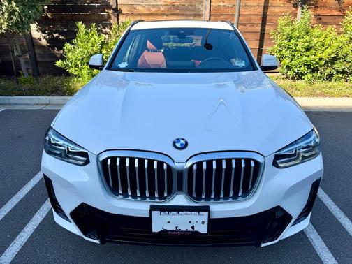 White 2022 BMW X3 xDrive30i
