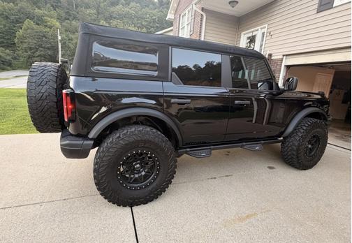 Black 2023 Ford Bronco Black Diamond