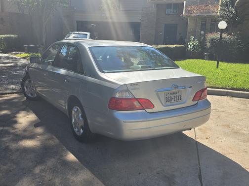 2003 Toyota Avalon XLS