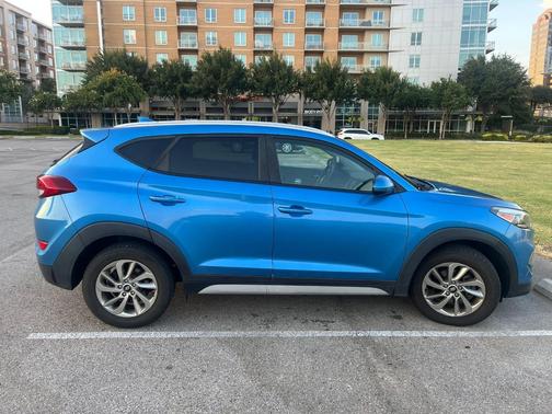 Blue 2018 Hyundai TUCSON SEL