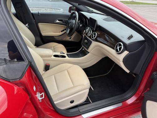 2014 Mercedes-Benz CLA-Class CLA 250