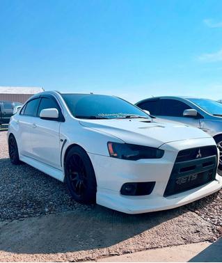 White 2010 Mitsubishi Lancer Evolution GSR