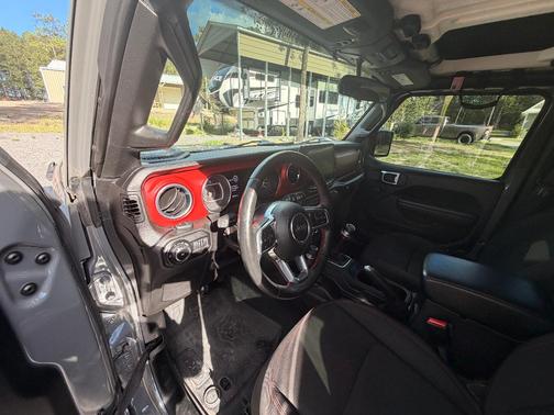 Gray 2021 Jeep Wrangler Rubicon