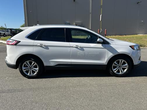 White 2019 Ford Edge SEL