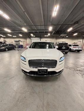 White 2022 Lincoln Nautilus Standard