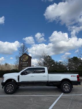 White 2024 Ford F-250 King Ranch