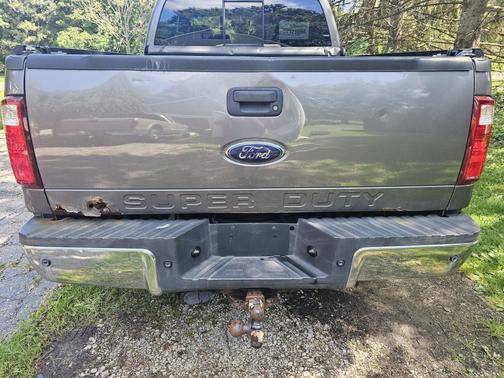 Gray 2009 Ford F-250 Lariat Super Duty SuperCab