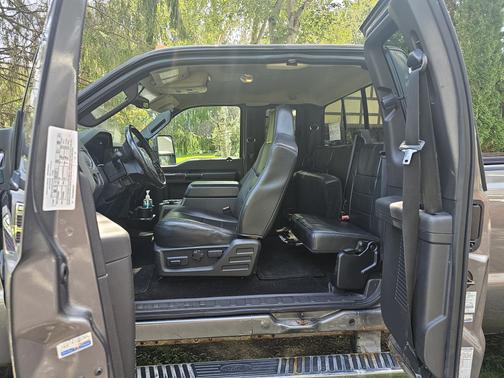 Gray 2009 Ford F-250 Lariat Super Duty SuperCab