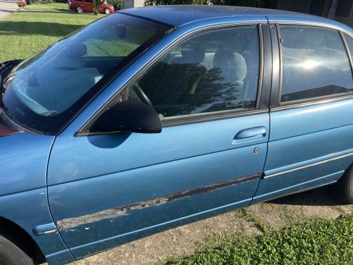 Photo 2 of 7 of 1998 Chevrolet Lumina Base