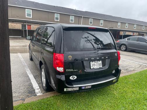 Black 2014 Dodge Grand Caravan AVP/SE
