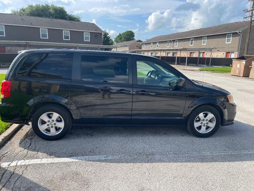 Black 2014 Dodge Grand Caravan AVP/SE