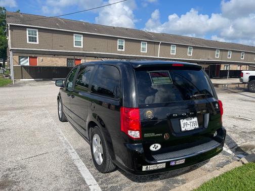 Black 2014 Dodge Grand Caravan AVP/SE