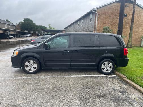 Black 2014 Dodge Grand Caravan AVP/SE