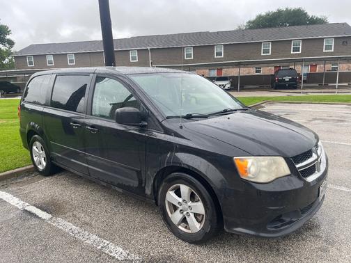 Black 2014 Dodge Grand Caravan AVP/SE