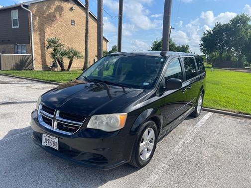Black 2014 Dodge Grand Caravan AVP/SE
