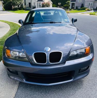 Gray 1999 BMW Z3 2.3 Roadster