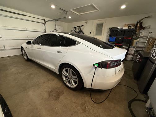 2013 Tesla Model S Base