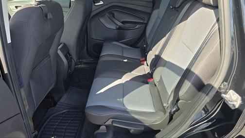Black 2018 Ford Escape SE
