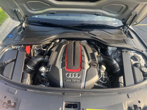 2013 Audi S8 4.0T
