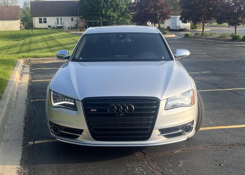 2013 Audi S8 4.0T
