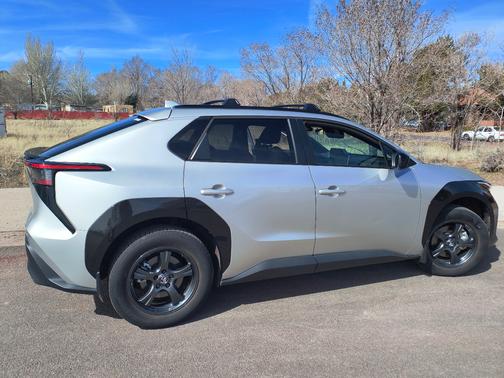 2024 Toyota bZ4X XLE