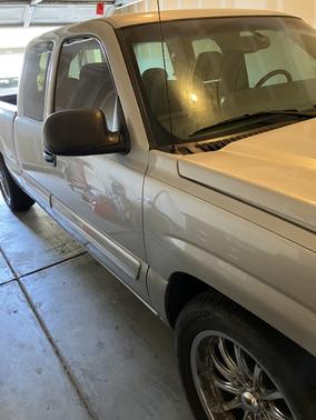 2004 Chevrolet Silverado 1500 LS Extended Cab