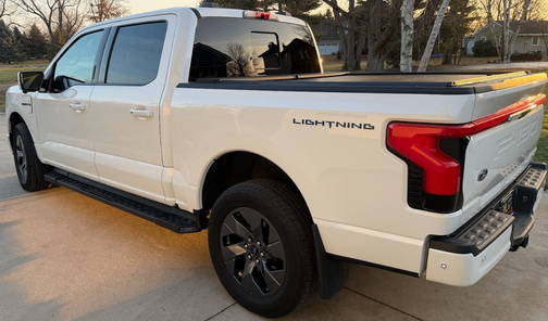 2023 Ford F-150 Lightning LARIAT