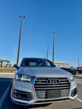 2019 Audi Q7 45 Premium Plus