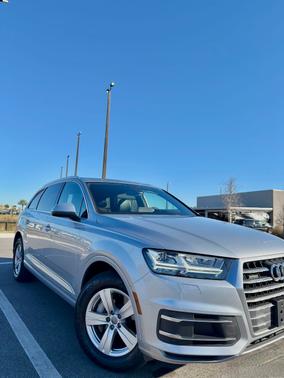 2019 Audi Q7 45 Premium Plus