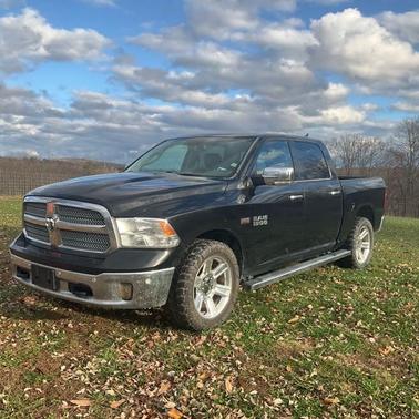 2017 RAM 1500 SLT