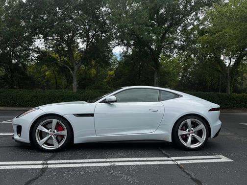 White 2018 Jaguar F-TYPE R-Dynamic