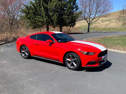 2016 Ford Mustang V6