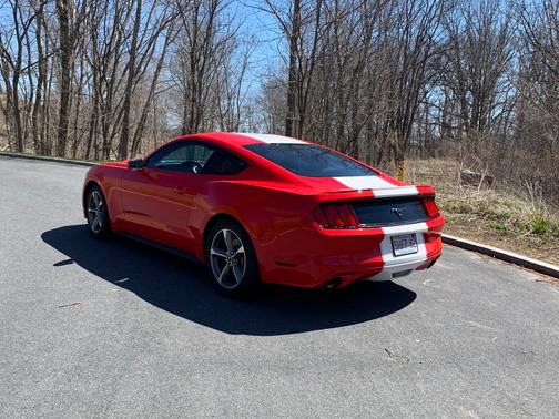 2016 Ford Mustang V6