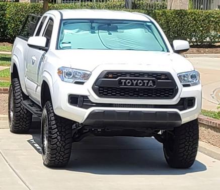 2016 Toyota Tacoma SR