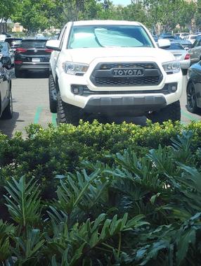 2016 Toyota Tacoma SR