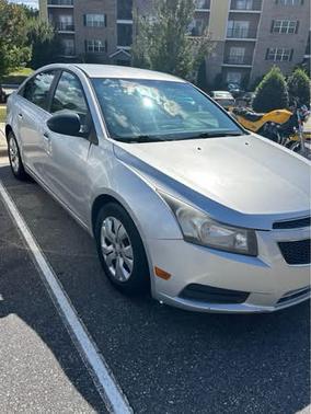 Silver 2012 Chevrolet Cruze LS