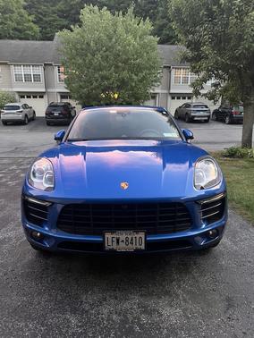 Blue 2017 Porsche Macan Macan S