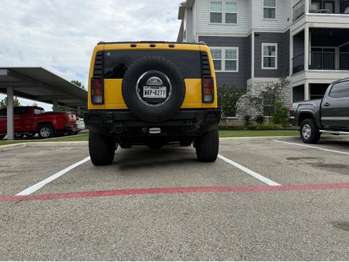 2003 Hummer H2 Base