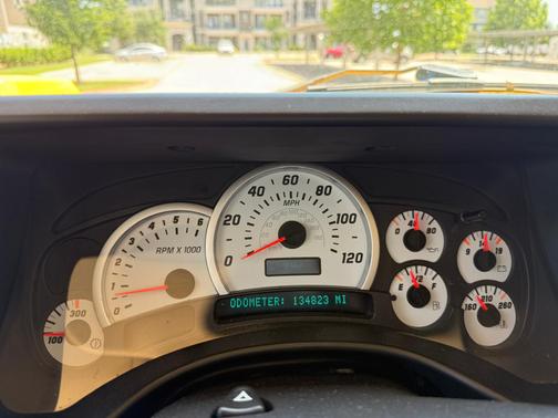2003 Hummer H2 Base