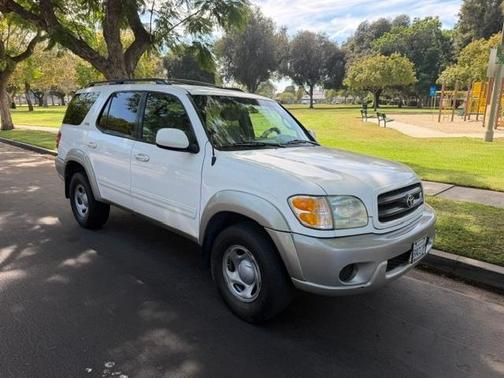 White 2003 Toyota Sequoia SR5