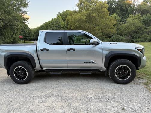 2024 Toyota Tacoma Hybrid TRD Off Road