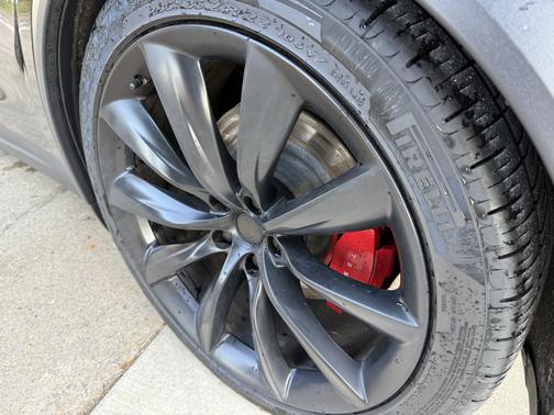 2021 Tesla Model X Performance