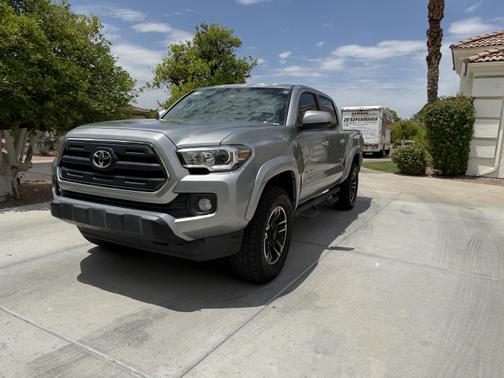 2017 Toyota Tacoma SR5