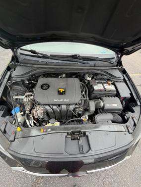 Black 2017 Hyundai ELANTRA Value Edition
