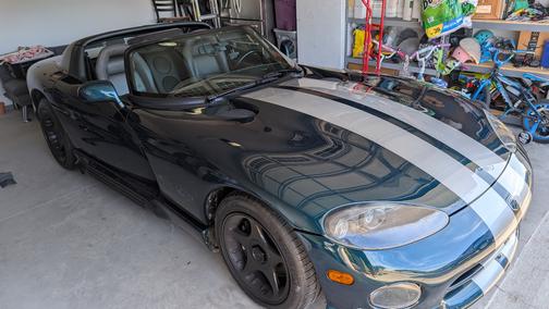 Green 1994 Dodge Viper RT-10