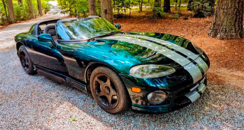 Green 1994 Dodge Viper RT-10