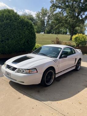 2001 Ford Mustang Premium