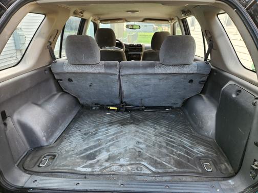 2000 Isuzu Rodeo S